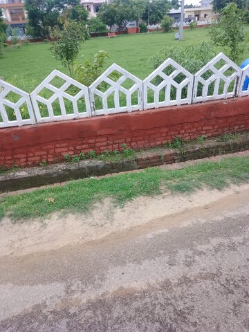 Plot Area in 3 BHK Independent House at Gladiator Homes Plot, Xu Iii Greater Noida – for Sale