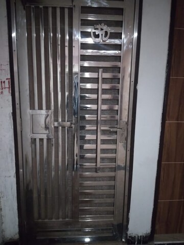 Staircase in 4 BHK Apartment at Migsun Twiinz, Eta Ii Greater Noida – for Rent