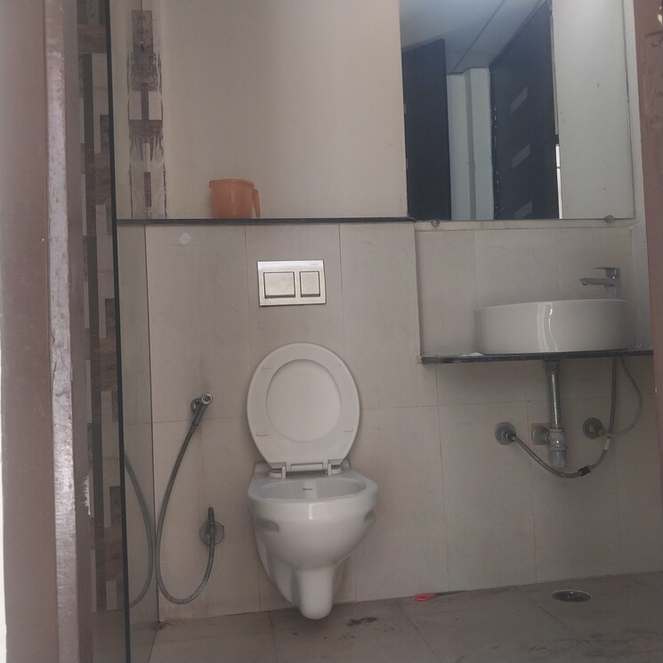Bathroom, gaur-saundaryam-phase-ii 3 Bedroom 1650 Sq.Ft. Apartment In Tech Zone 4 Greater Noida Greater Noida 8994451