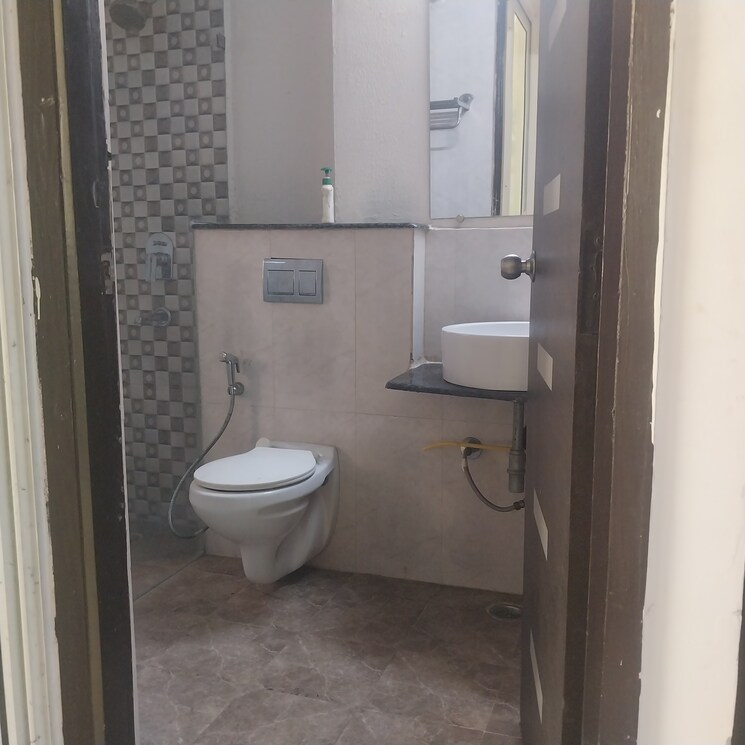 Bathroom, gaur-saundaryam-phase-ii 3 Bedroom 1650 Sq.Ft. Apartment In Tech Zone 4 Greater Noida Greater Noida 8994451