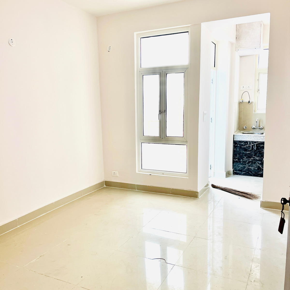 2 BHK Apartment For Rent in Supertech Ecovillage I