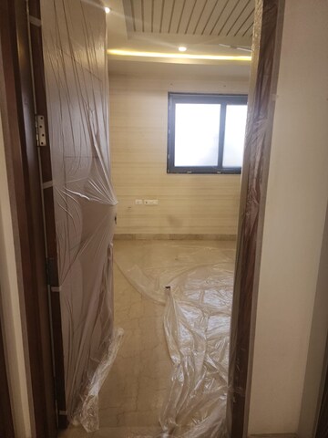 Bathroom in 3.5 BHK Builder Floor at Dlf Phase ii – for Rent