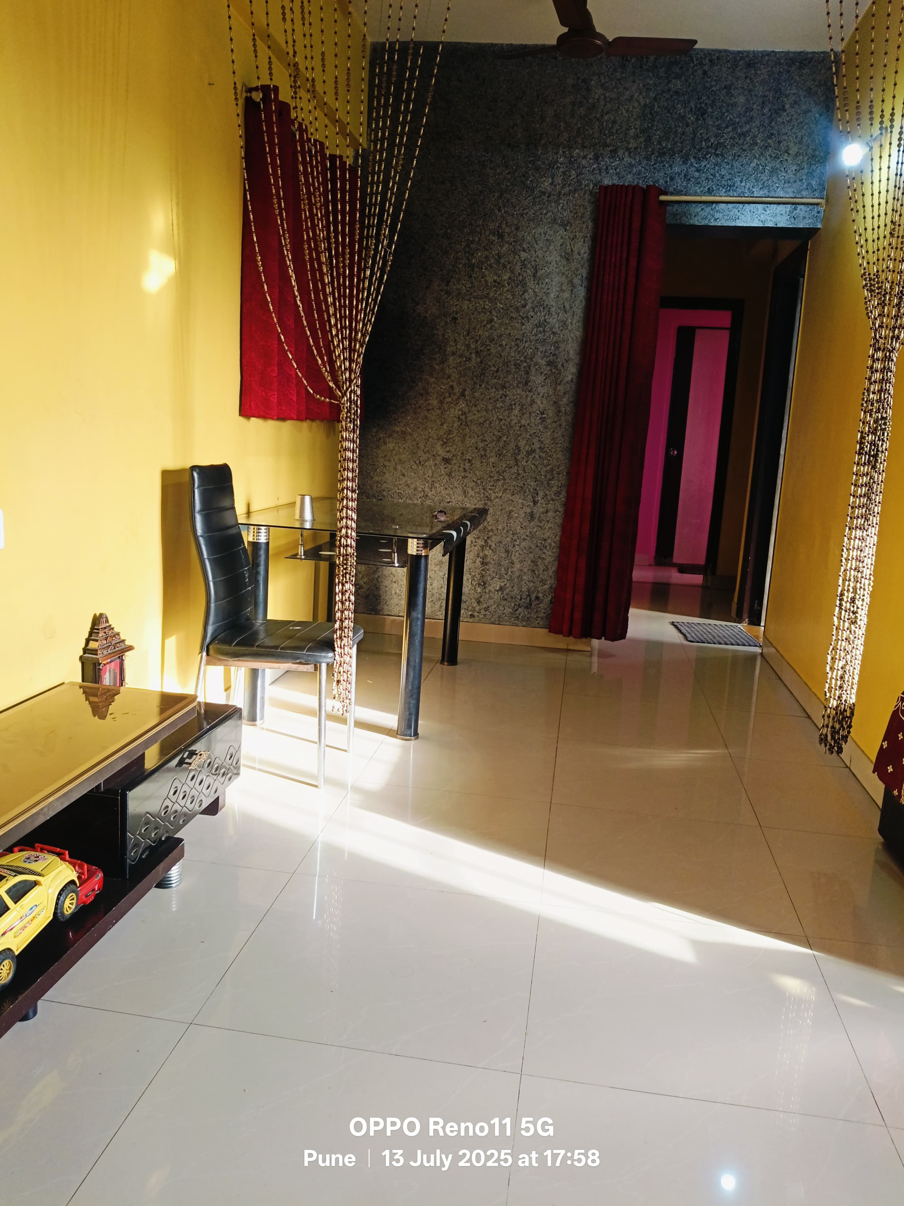 2 BHK + Pooja Room Apartment For Rent in Kumar Periwinkle