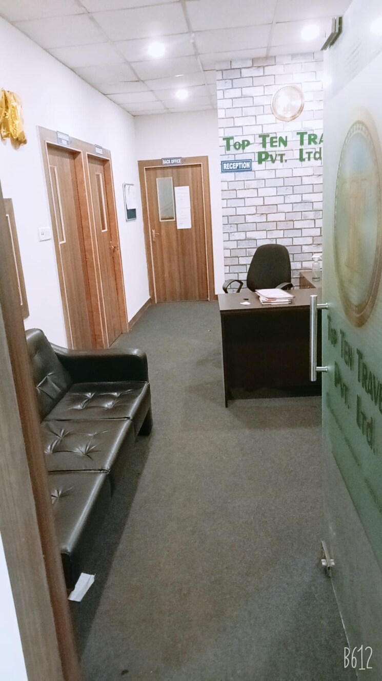 Common Area, sector 65 Commercial Office Space 1000 Sq.Ft. In Sector 65 Noida 8994478