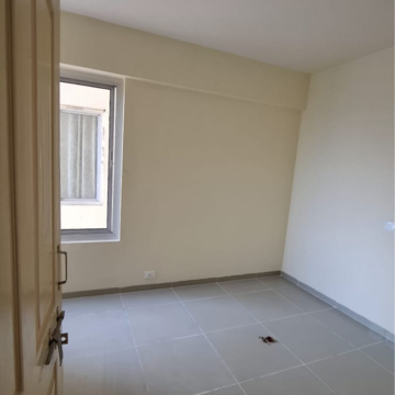 Room in 2 BHK Apartment at Wave Prime Floors, Ram Nagar – for Rent