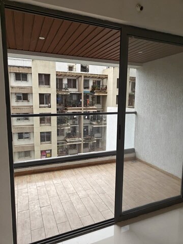 Room in 2 BHK Apartment at Majestique Signature Towers, Balewadi – for Rent