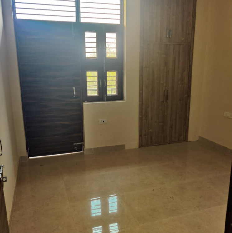 Room, sector 21 3.5 Bedroom 1500 Sq.Ft. Villa In Sector 21 Gurgaon 8994607