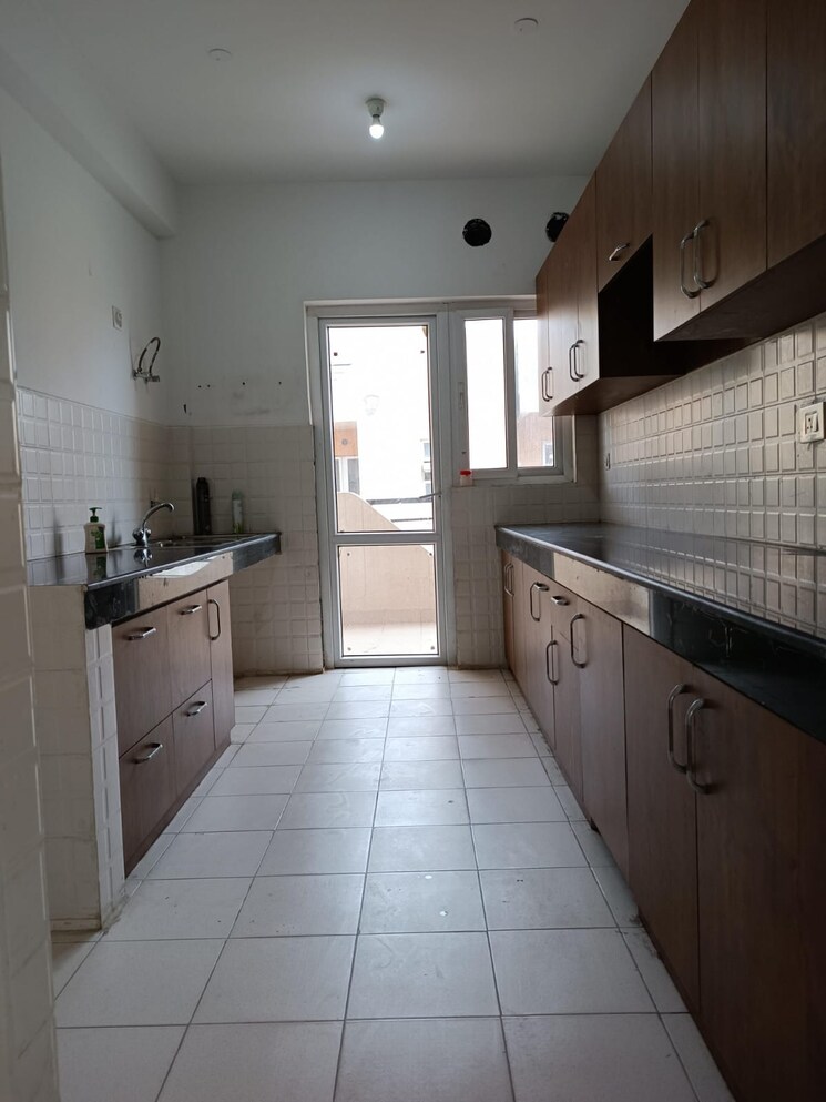 Kitchen, bptp-park-81 3 Bedroom 300 Sq.Yd. Builder Floor In Sector 81 Faridabad 8994565