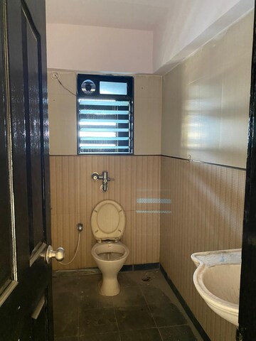 Master Bedroom in 1 BHK Apartment at Lalani Residency, Kavesar – for Rent