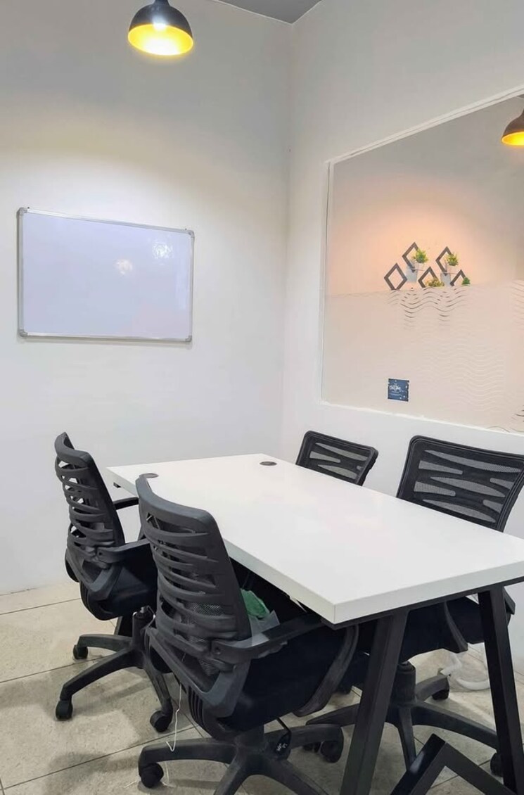 Team Area, old palasia Commercial Office Space 1600 Sq.Ft. In Old Palasia Indore 8994587