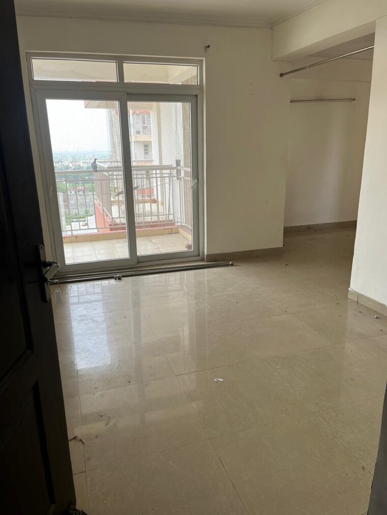 Room, klj-greens 2.5 Bedroom 1343 Sq.Ft. Apartment In Sector 77 Faridabad 8994620