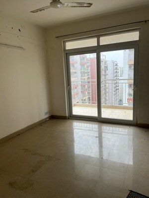 Room in 2.5 BHK Apartment at KLJ Greens, Sector 77 – for Sale
