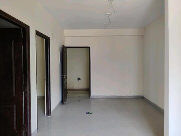Room in 2 BHK Apartment at Aditya Urban Homes, Shahpur Bamheta – for Rent