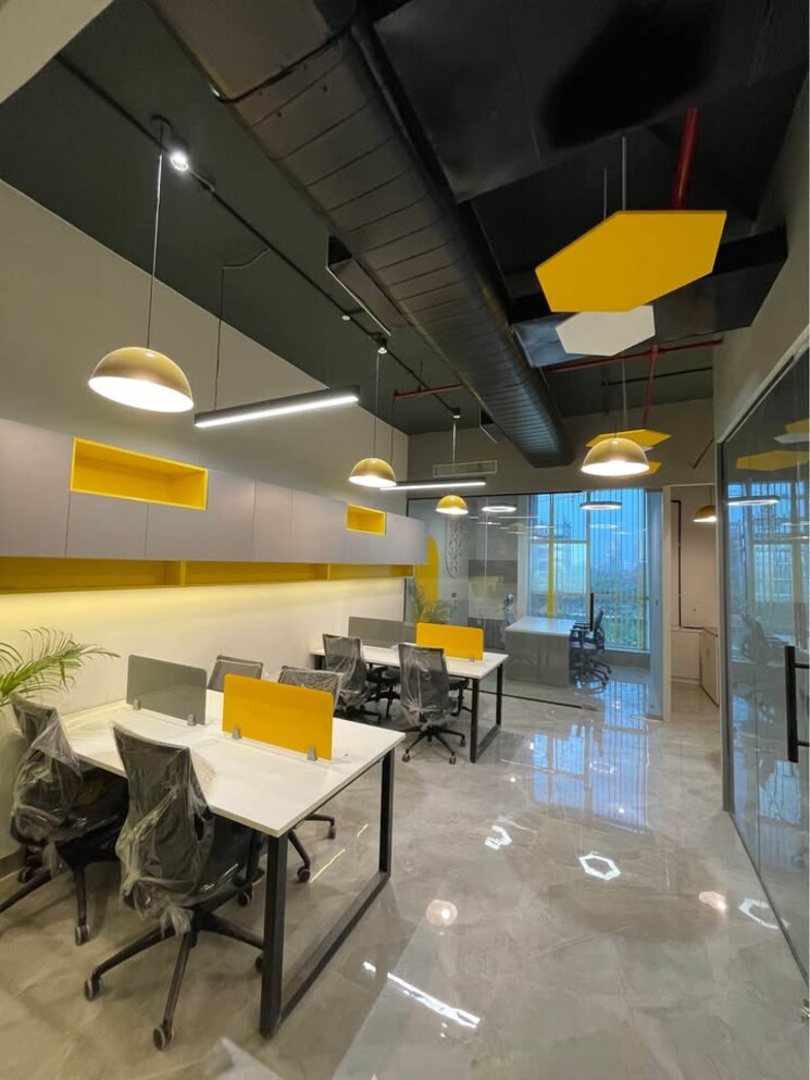 Team Area, new palasia Commercial Office Space 1200 Sq.Ft. In New Palasia Indore 8994614