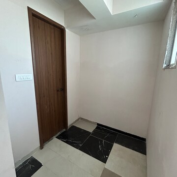 Team Area in 3 BHK Apartment at Savedi – for Rent
