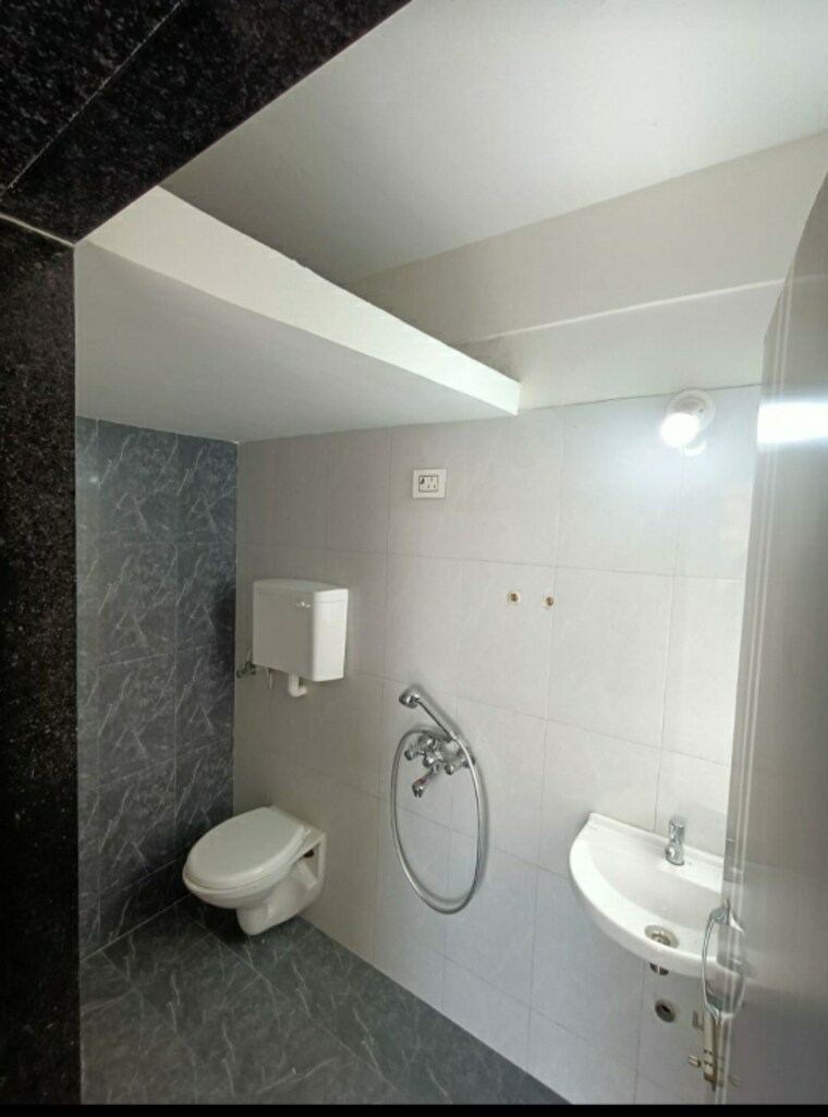 Bathroom, laxmi-avenue-d-global-city-ph-ii 1 Bedroom 590 Sq.Ft. Apartment In Virar West Palghar 8994685