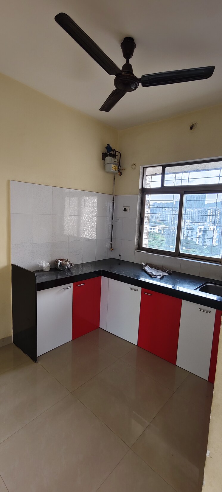 Kitchen, horizon-height 1 Bedroom 450 Sq.Ft. Apartment In Kasarvadavali Thane 8994713