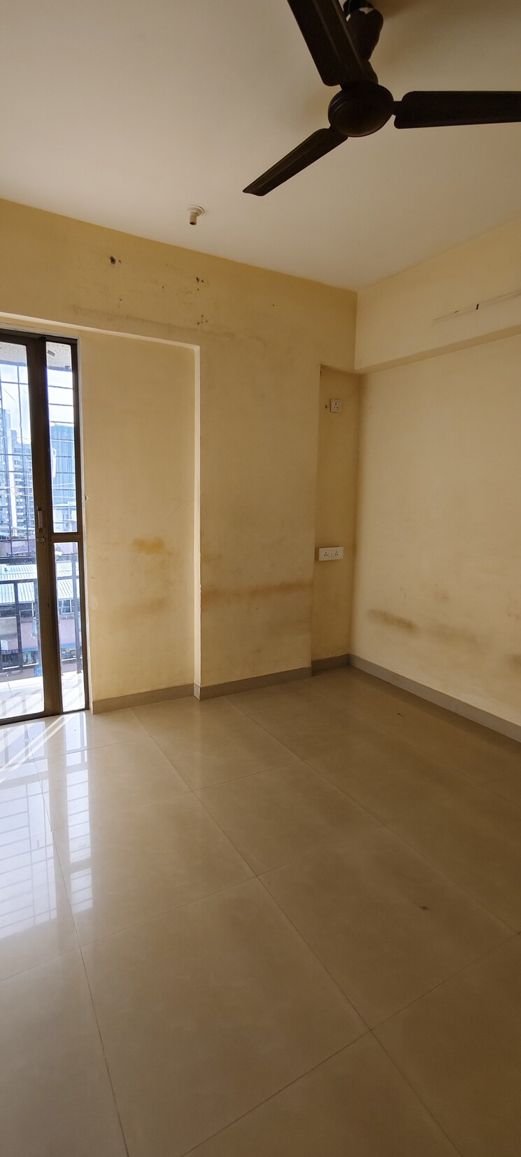 Room, horizon-height 1 Bedroom 450 Sq.Ft. Apartment In Kasarvadavali Thane 8994713