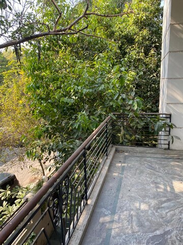 Balcony in 4 BHK Builder Floor at Sector 30 – for Rent