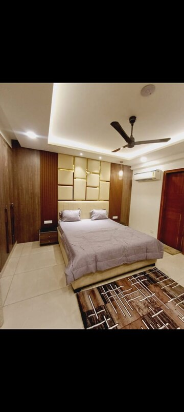 Bedroom in 3 BHK Apartment at Purvanchal Royal City, Chi V Greater Noida – for Rent
