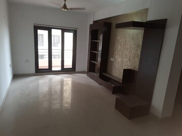 Room in 2 BHK Apartment at BPTP Princess Park, Sector 86 – for Rent
