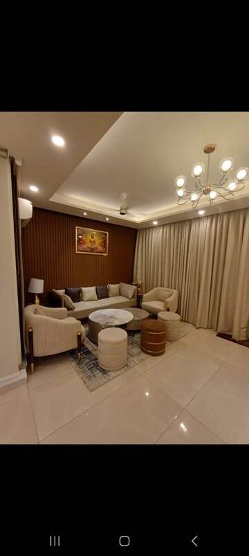 Team Area in 1 BHK Apartment at Purvanchal Royal City, Chi V Greater Noida – for Rent