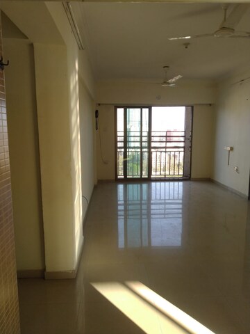 Room in 2 BHK Apartment at Kamanwala Manavsthal, Malad West – for Rent