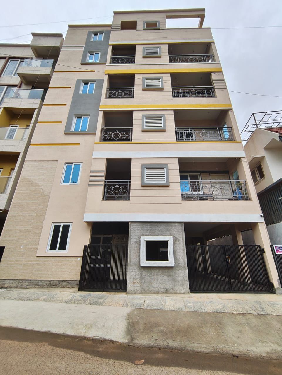 6+ BHK Independent House For Sale in Nishchay