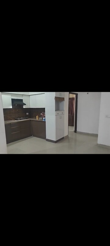 Room in 2 BHK Apartment at Ascent Savy Ville De, Raj Nagar Extension – for Rent