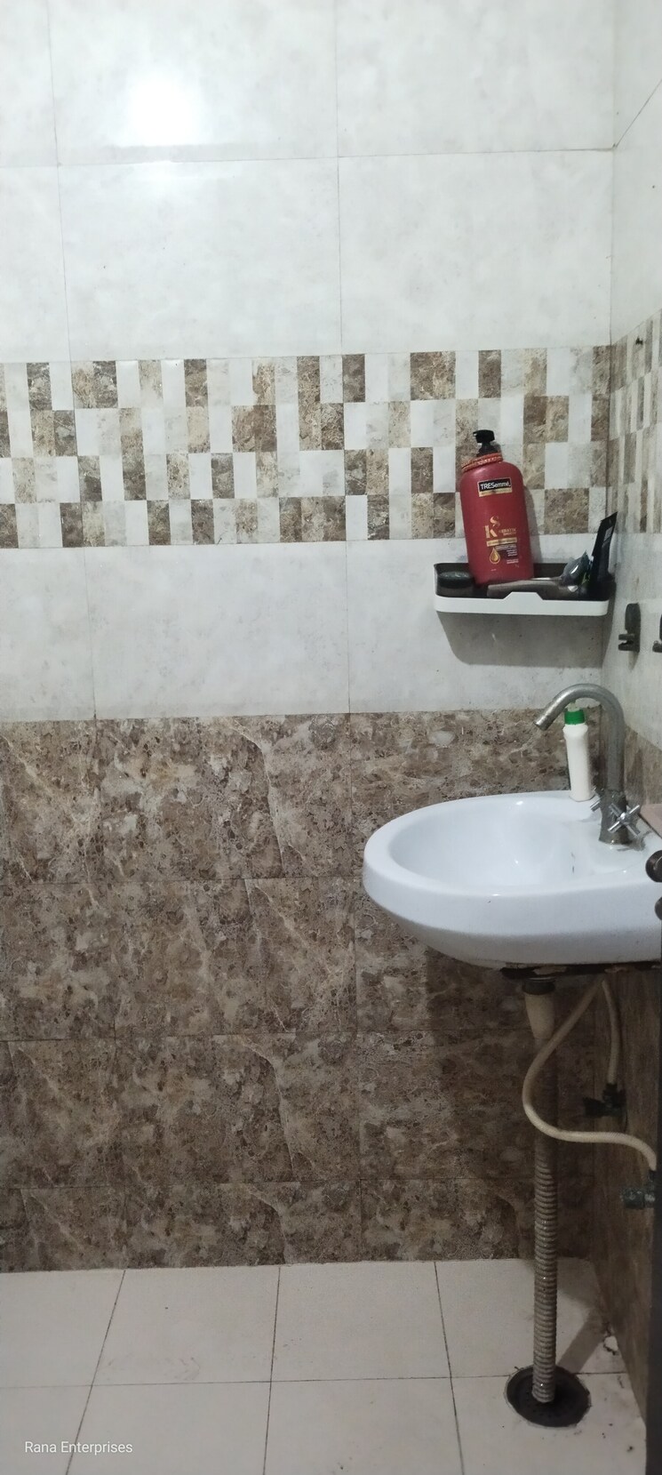 Bathroom, ansal-palam-triangle 2 Bedroom 900 Sq.Ft. Builder Floor In Palam Vihar Extension Gurgaon 8994801