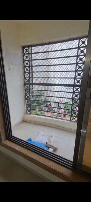 Bedroom in 2 BHK Apartment at Ramdev Park, Mira Road – for Sale