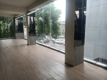 Parking in  Showroom at Sector 57 – for Rent
