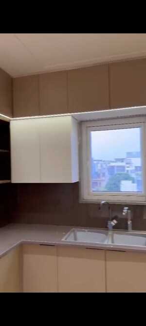 Room in 3 BHK Builder Floor at Yojana Vihar – for Sale