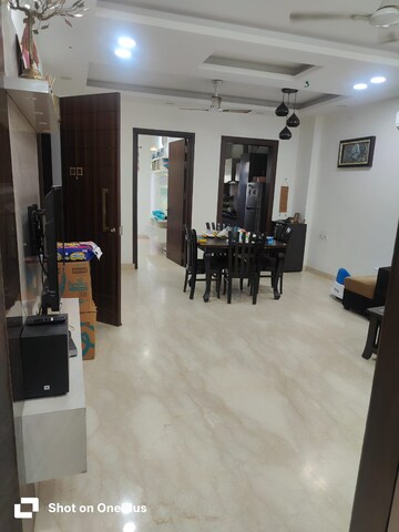 Gym in 3 BHK Builder Floor at Unitech Arcadia, South City 2 – for Rent