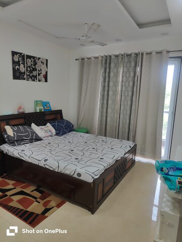 Bedroom in 3 BHK Builder Floor at Unitech Arcadia, South City 2 – for Rent