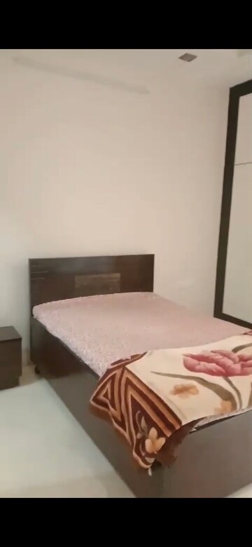 Bedroom in 3.5 BHK Builder Floor at Puri PP City Centre, Pitampura – for Sale