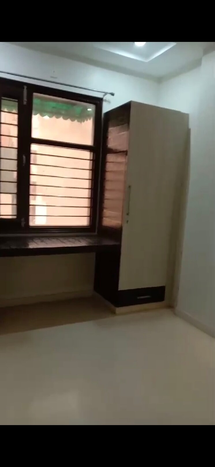 Room, puri-pp-city-centre 3.5 Bedroom 100 Sq.Yd. Builder Floor In Pitampura Delhi 8995066