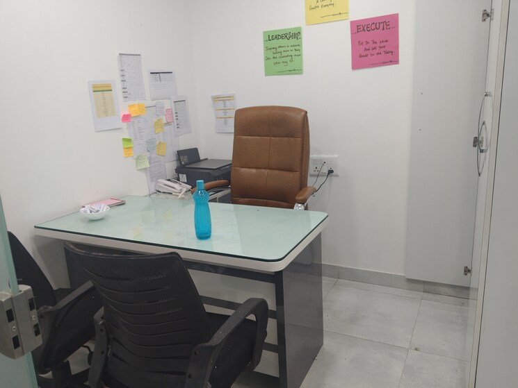 Team Area, netaji subhash place Commercial Office Space 2453 Sq.Ft. In Netaji Subhash Place Delhi 8995056