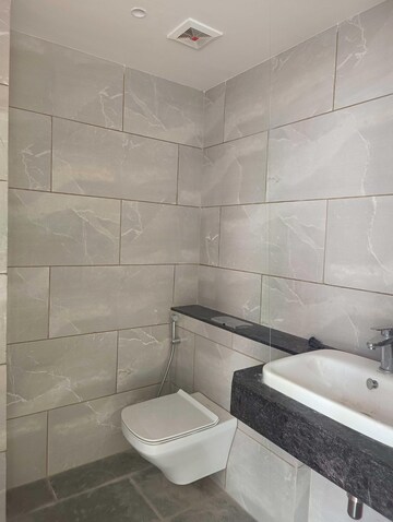 Bathroom in 5 BHK Apartment at Rustomjee Crown, Prabhadevi – for Rent