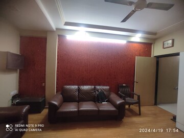 1 BHK Apartment For Rent in Queens View Walkeshwar, Walkeshwar