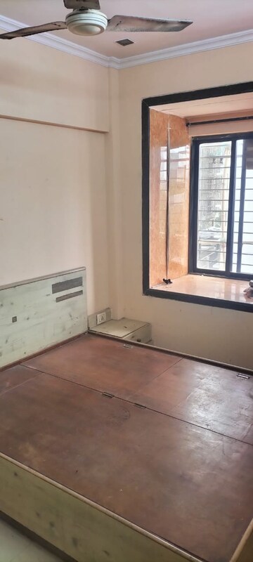 Room in 1.5 BHK Apartment at Eff Jumbo Darshan CHS, Andheri East – for Rent