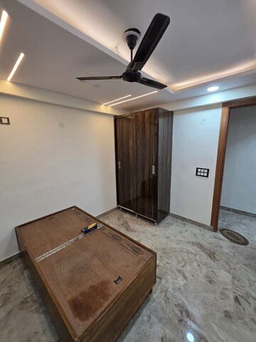 Bedroom in 2 BHK Apartment at Geotech Pristine Avenue, Sector 16c Greater Noida – for Rent