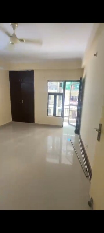Room in 2 BHK Apartment at SG Impressions 58, Raj Nagar Extension – for Rent