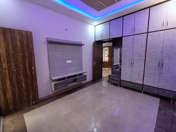 2 BHK Apartment For Rent in Central Town, Vip Road