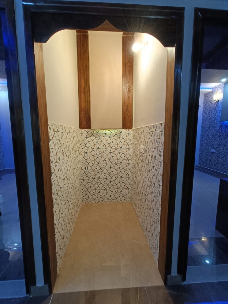 Bedroom, central-town 2 Bedroom 950 Sq.Ft. Apartment In Vip Road Zirakpur 8995120