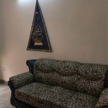 Bedroom in 2.5 BHK Villa at Sector 23 – for Rent
