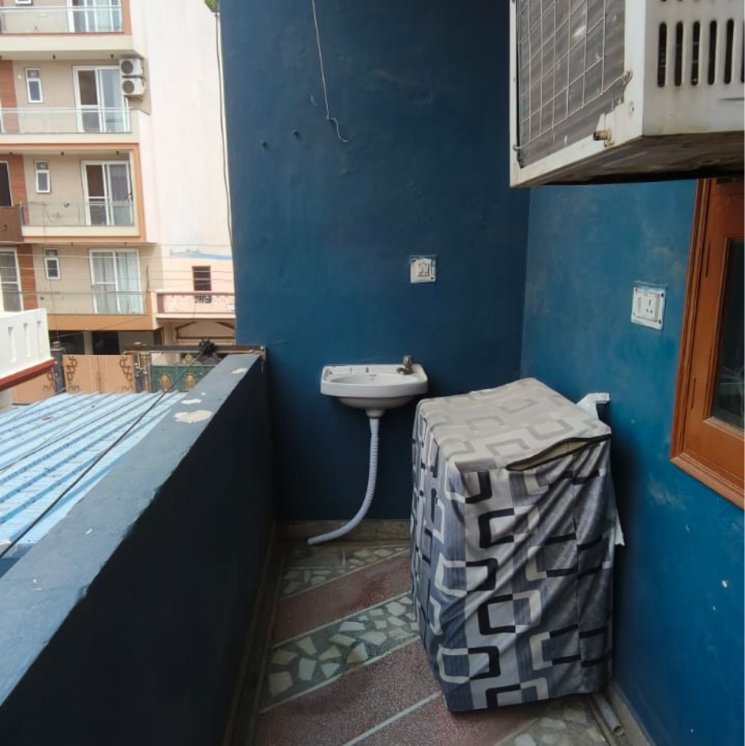 Living Room, sector 23 2.5 Bedroom 1200 Sq.Ft. Villa In Sector 23 Gurgaon 8995204