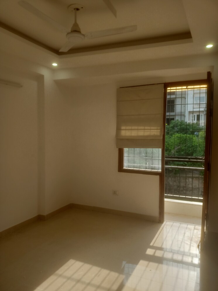 Room, vasant kunj enclave 2 Bedroom 750 Sq.Ft. Builder Floor In Vasant Kunj Enclave Delhi 8995183