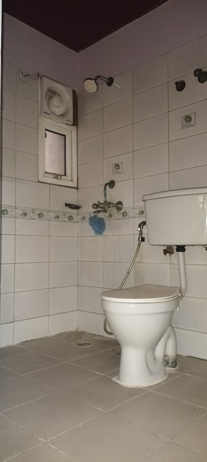 Bathroom in 2 BHK Apartment at Mahagun Mosaic, Vaishali Sector 4 – for Sale