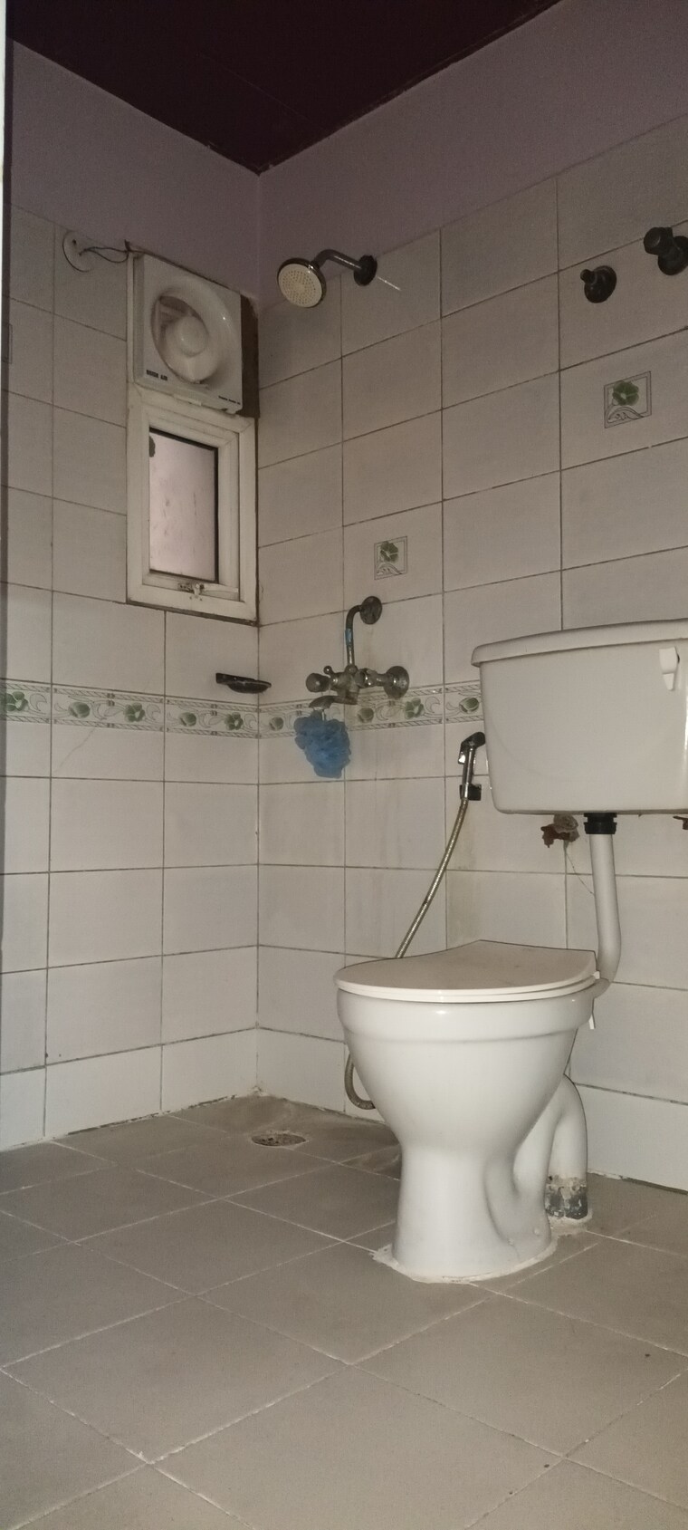 Bathroom, mahagun-mosaic 2 Bedroom 1025 Sq.Ft. Apartment In Vaishali Sector 4 Ghaziabad 8995226